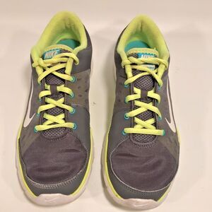 Nike Women’s Running Shoes Black Low Top Lightweight Comfort Sz 8.5